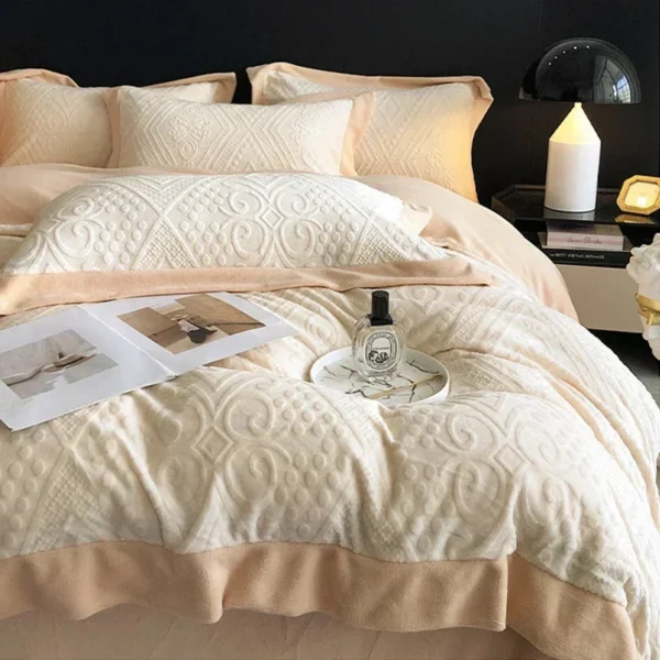 Luxury Flannel Bedding Set